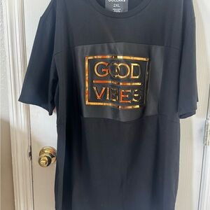 Good Vibes Short-Sleeve Graphic Tee in Black with Gold Accent